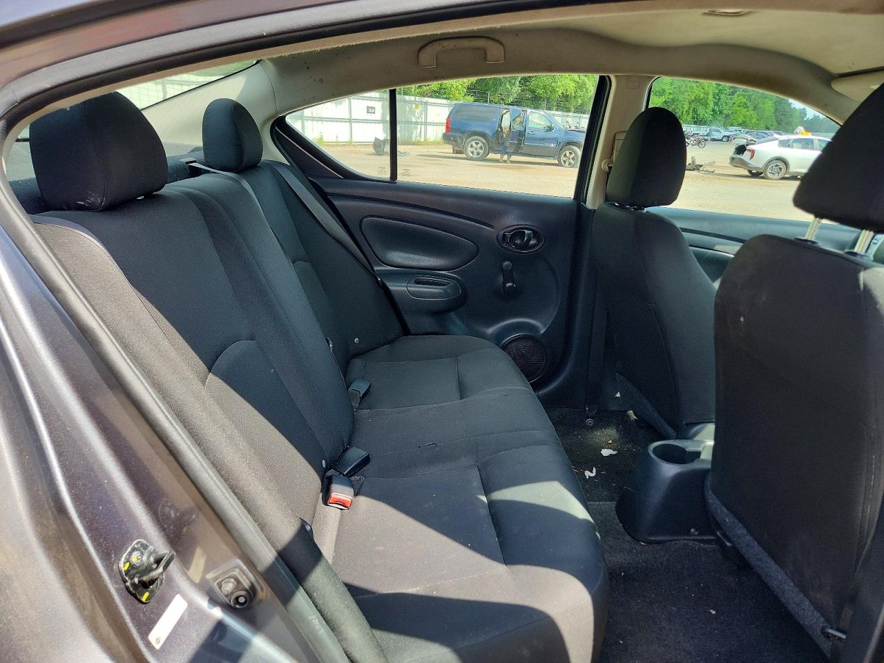Nissan Versa S Plus
