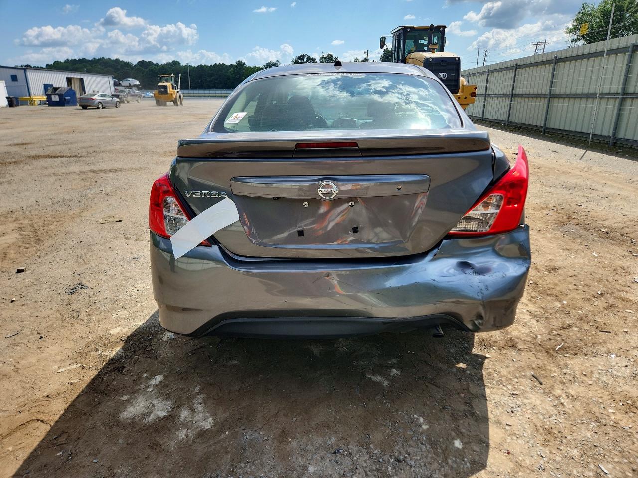Nissan Versa S Plus