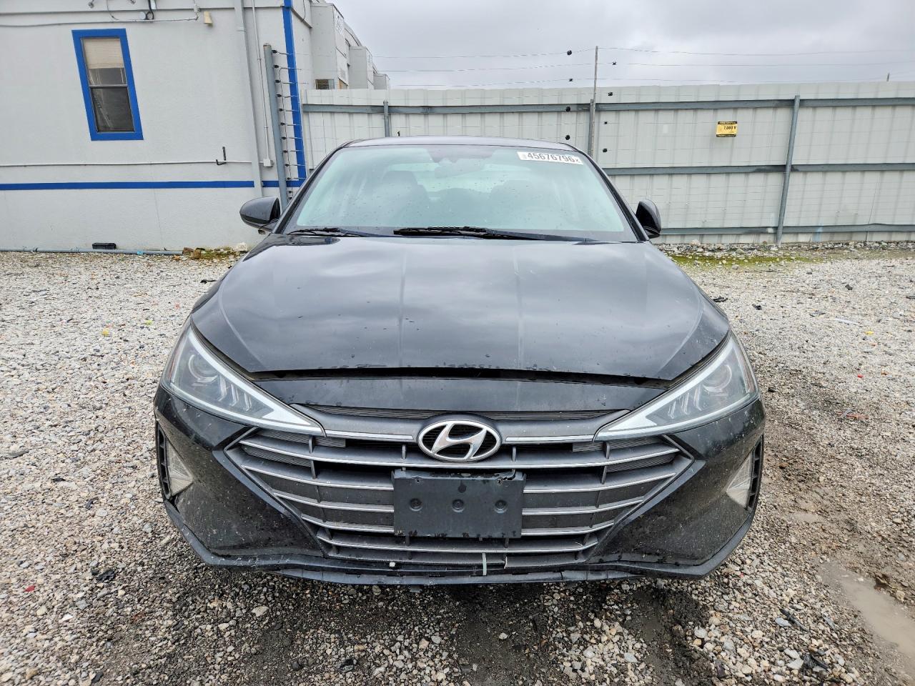 Hyundai ELANTRA Sel