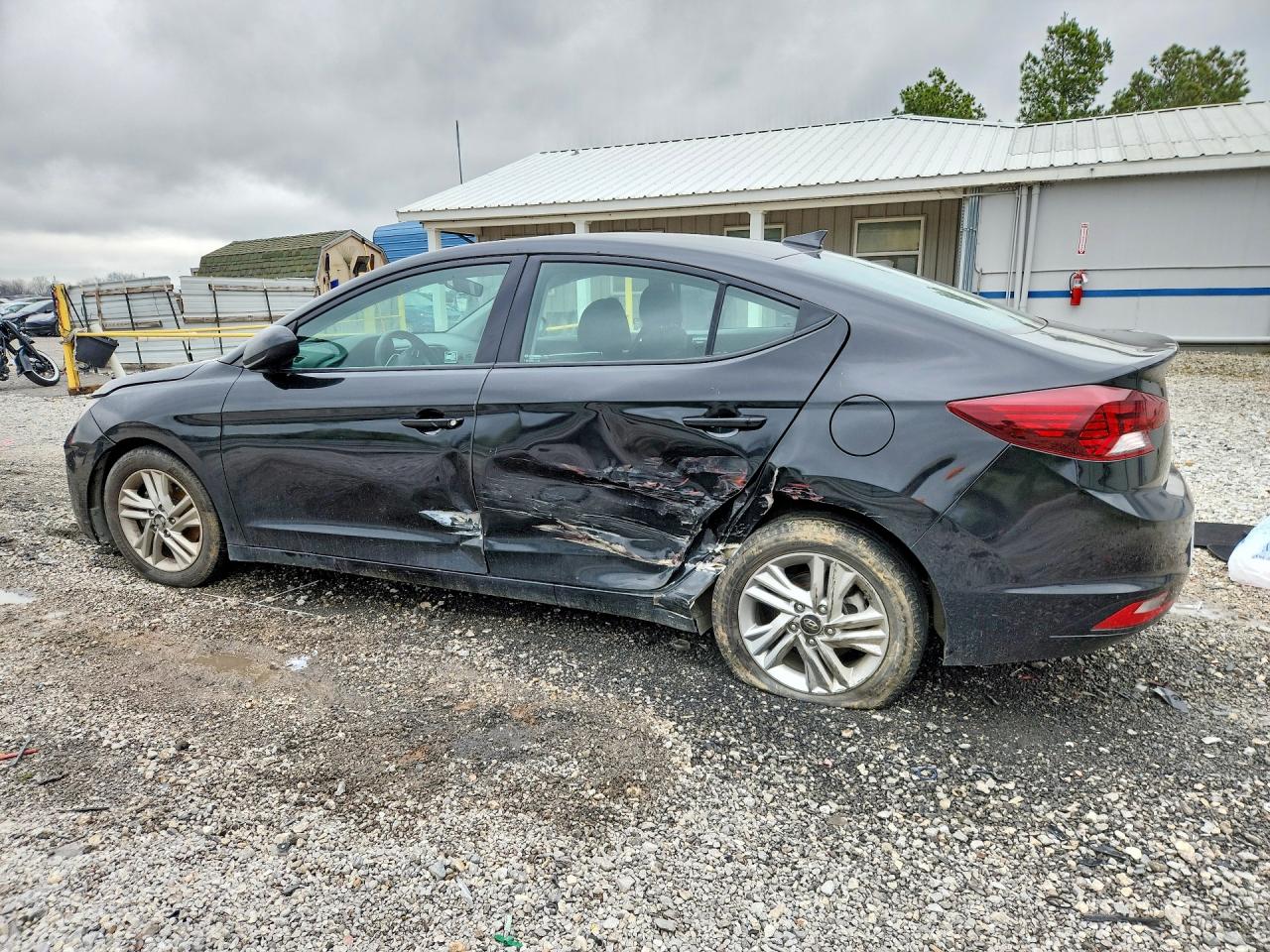 Hyundai ELANTRA Sel