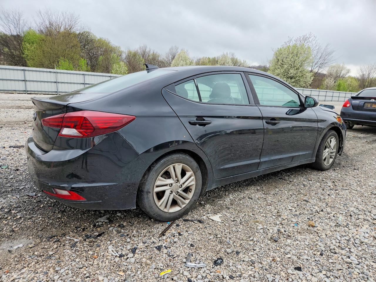 Hyundai ELANTRA Sel