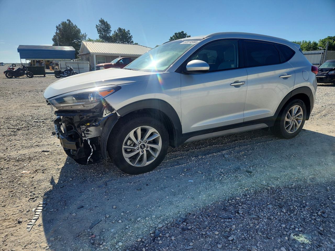 Salvage Hyundai TUCSON Image