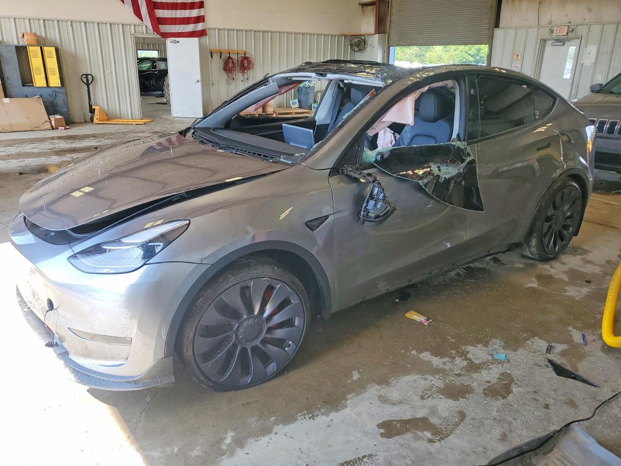 Salvage Tesla Model Y Image