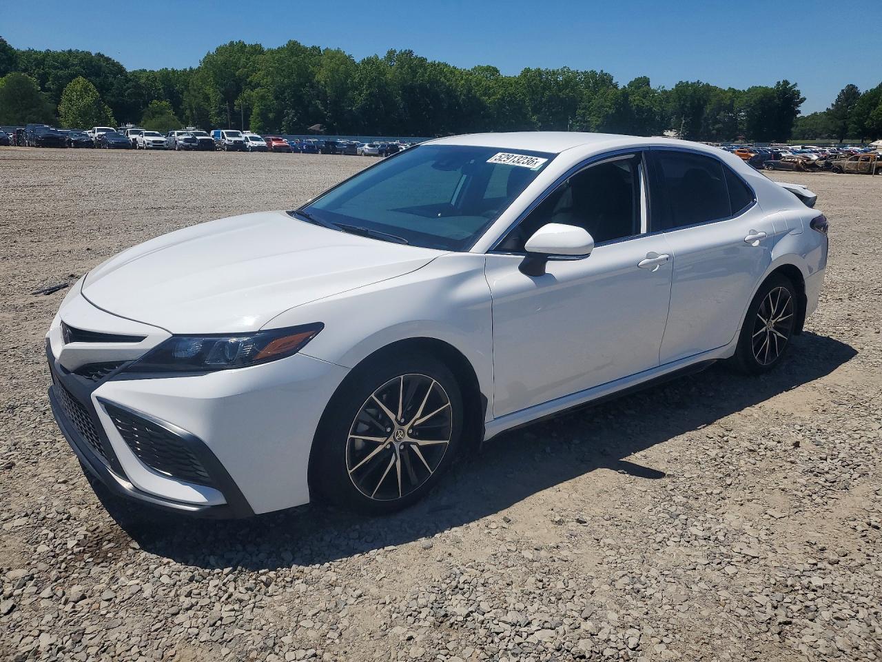 Salvage Toyota Camry Image
