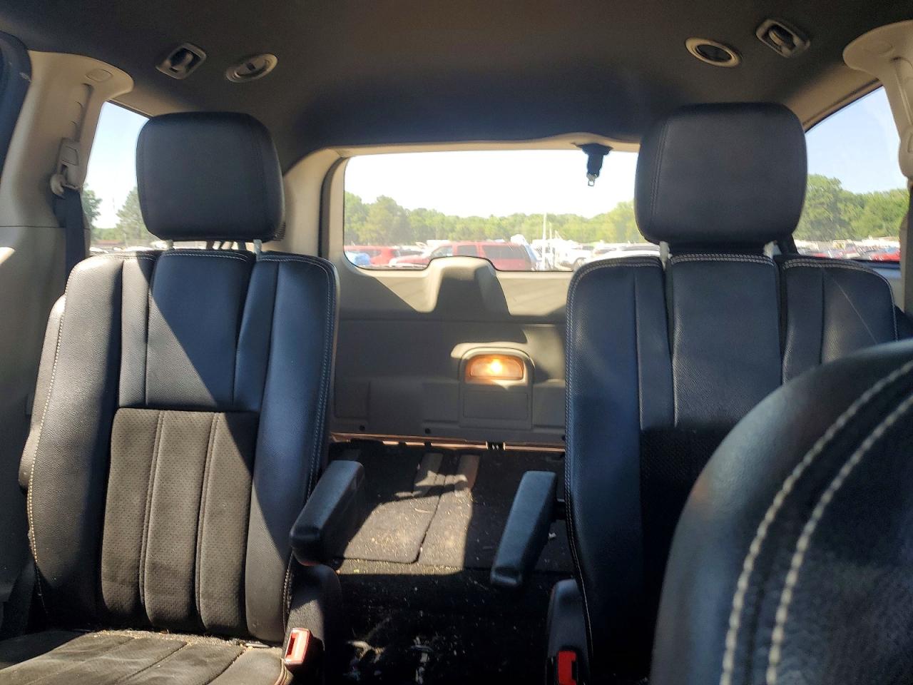 Dodge Caravan Sxt