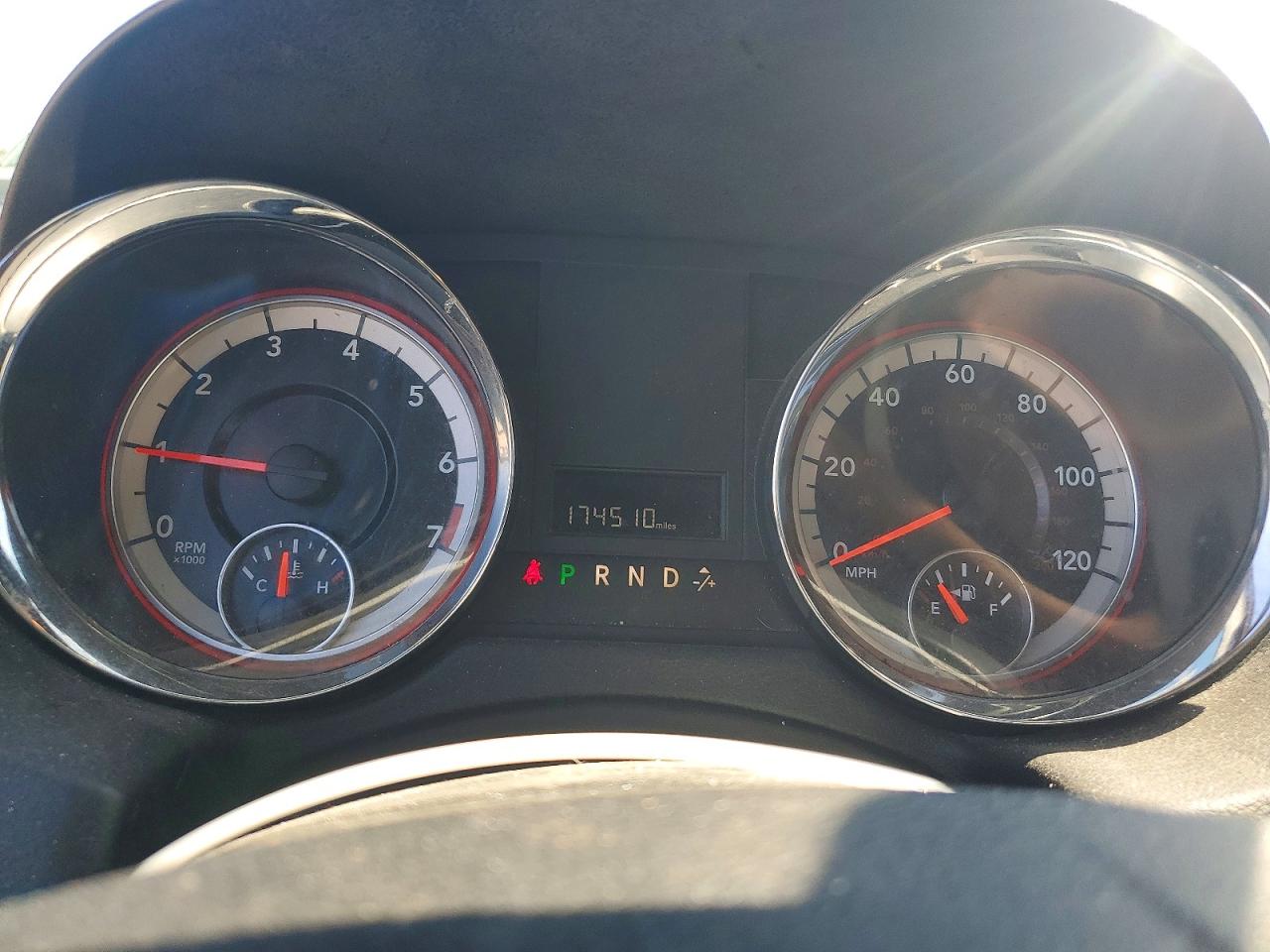 Dodge Caravan Sxt