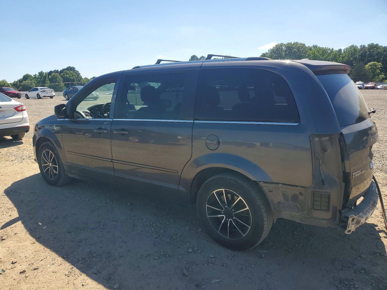 Dodge Caravan Sxt