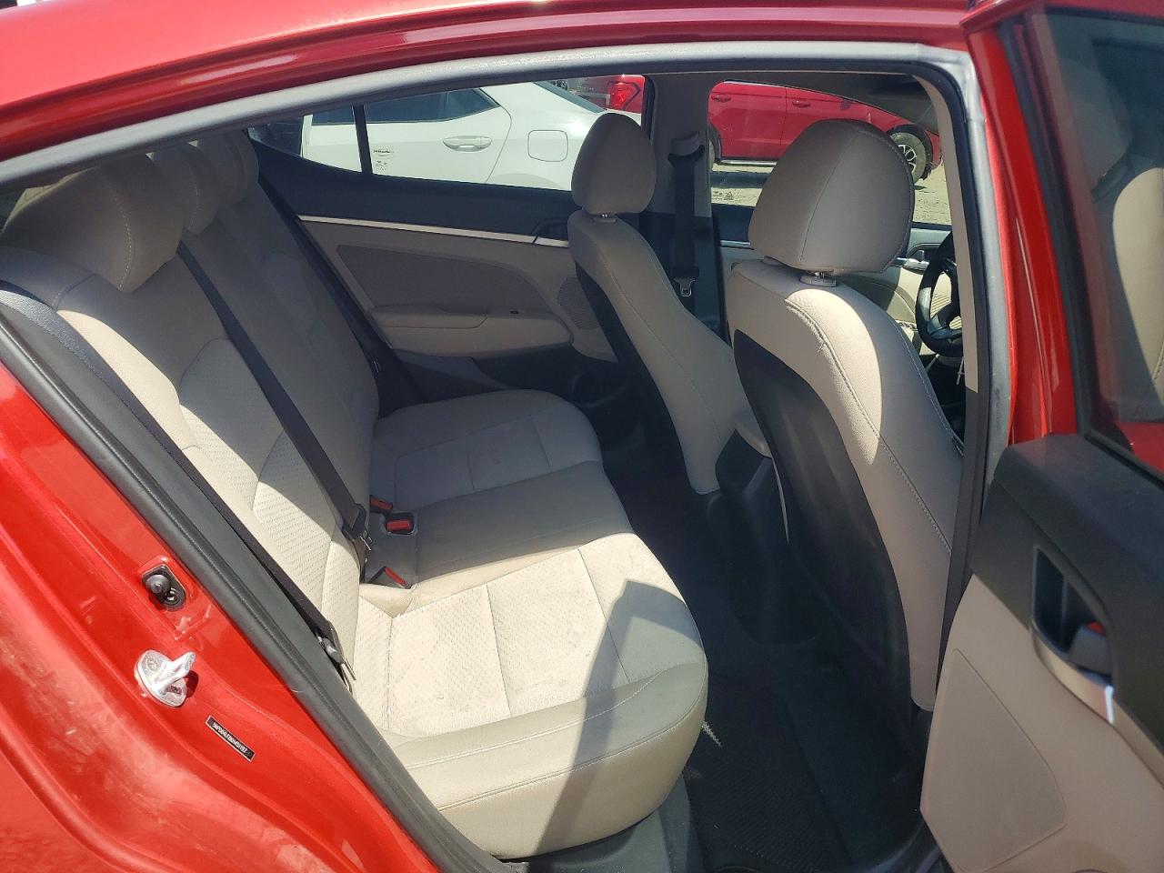 Hyundai ELANTRA Sel