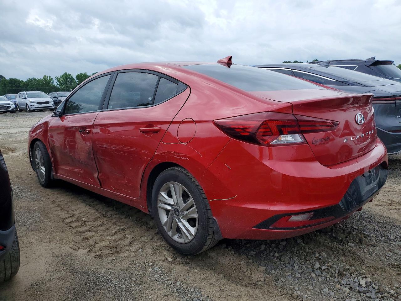 Hyundai ELANTRA Sel