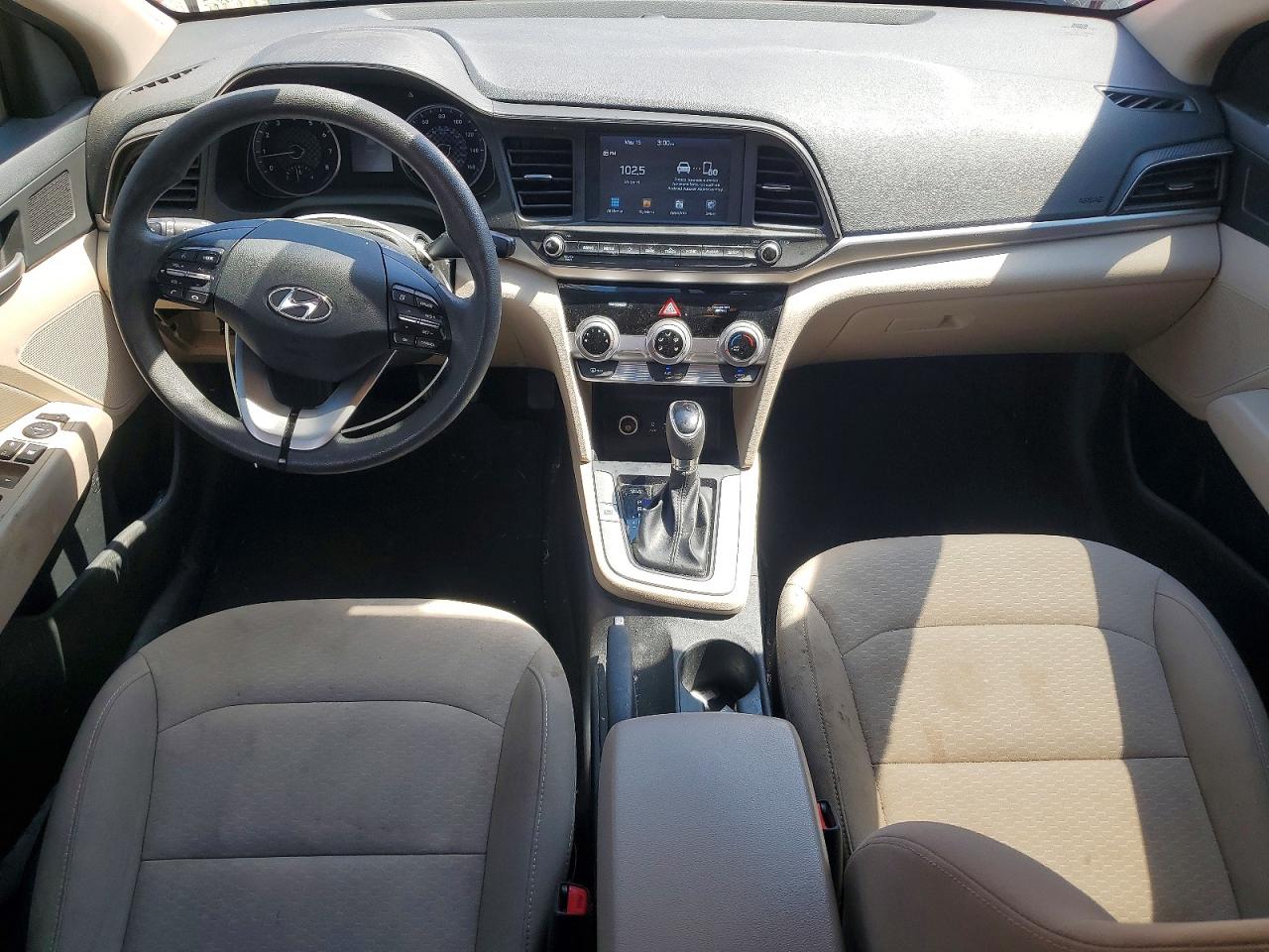 Hyundai ELANTRA Sel