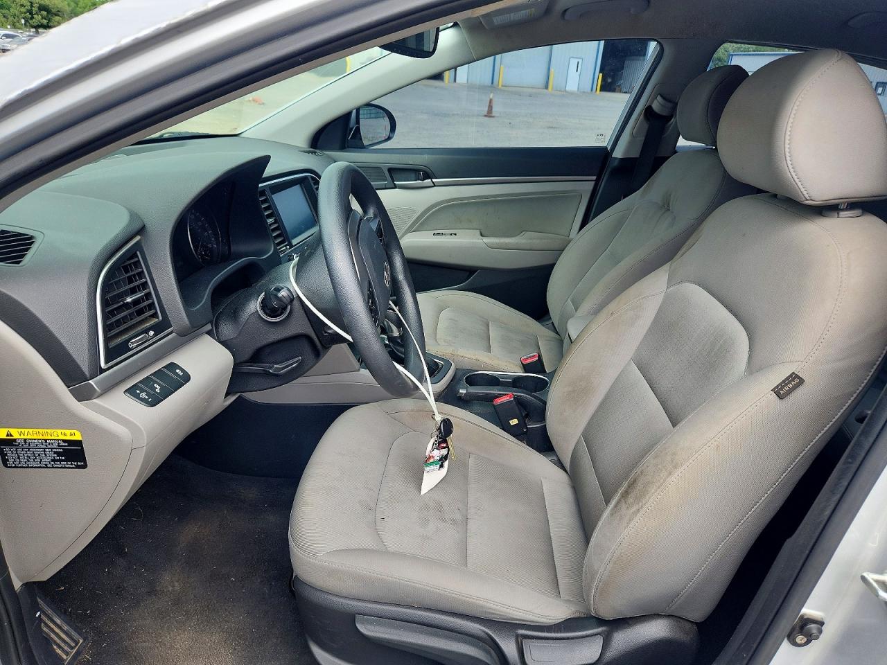Hyundai ELANTRA Sel