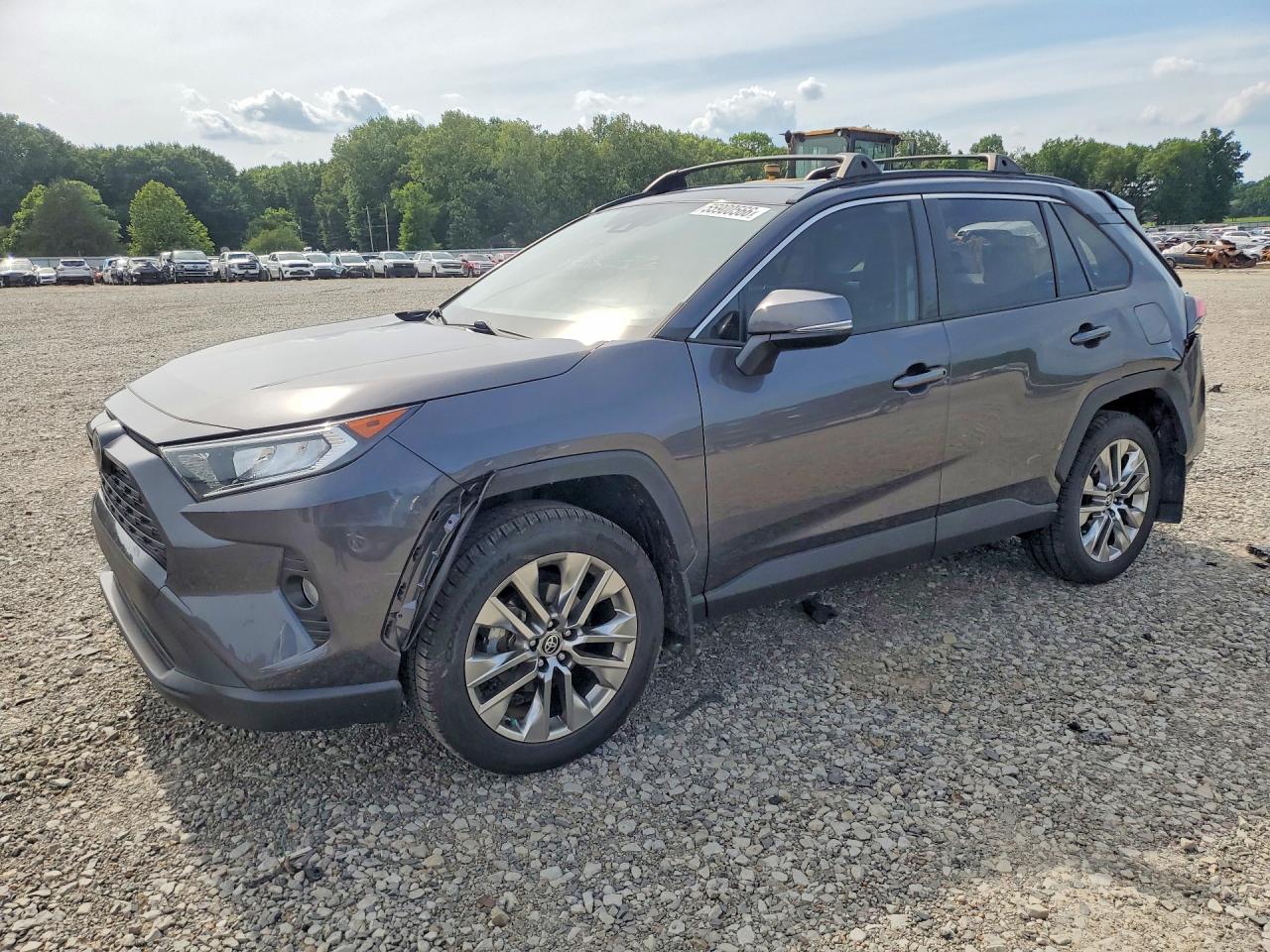 Salvage Toyota RAV4 Image