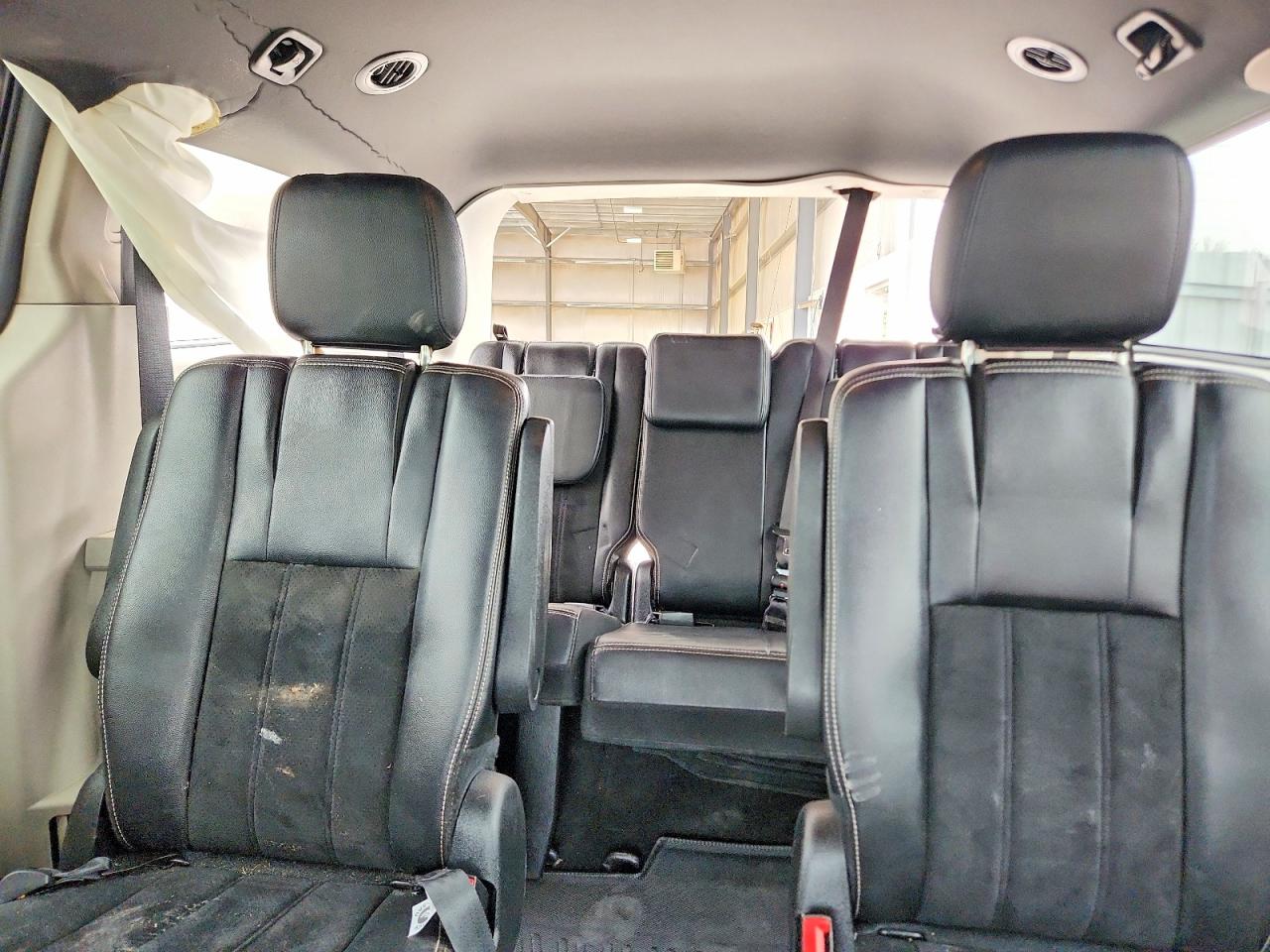 Dodge Caravan Sxt