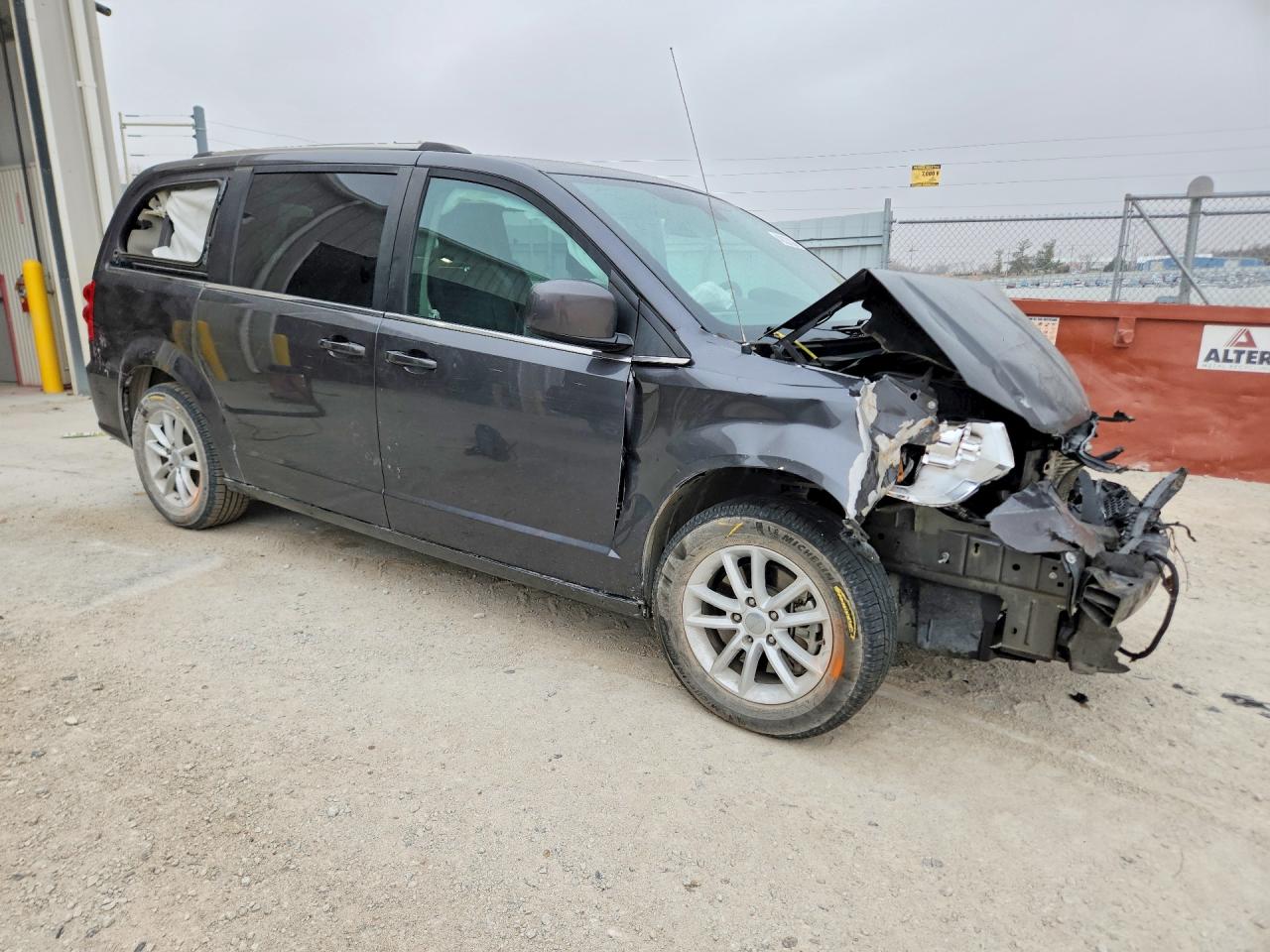 Dodge Caravan Sxt