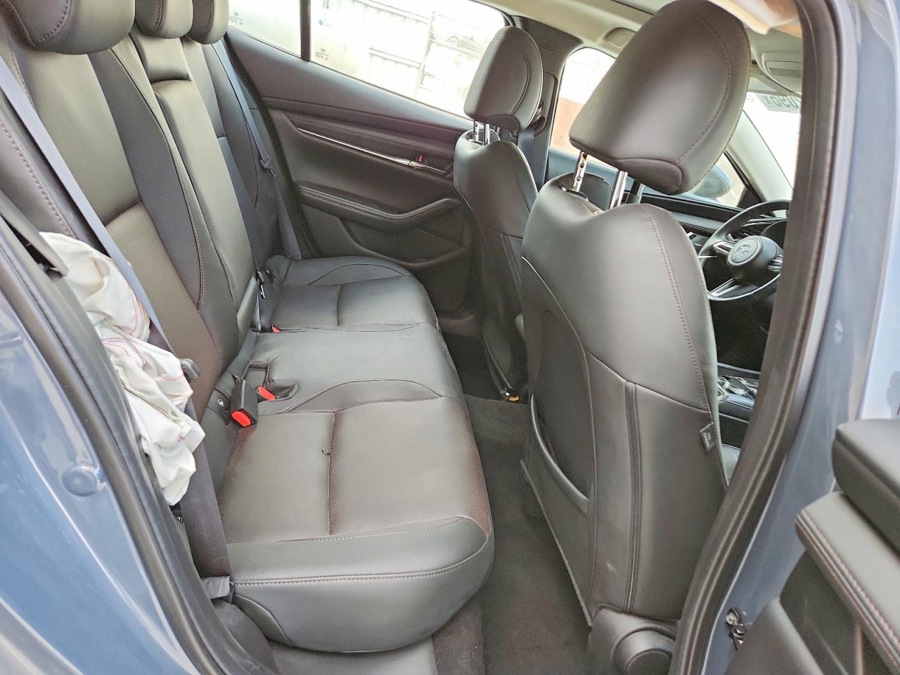 Mazda 3 Premium Plus