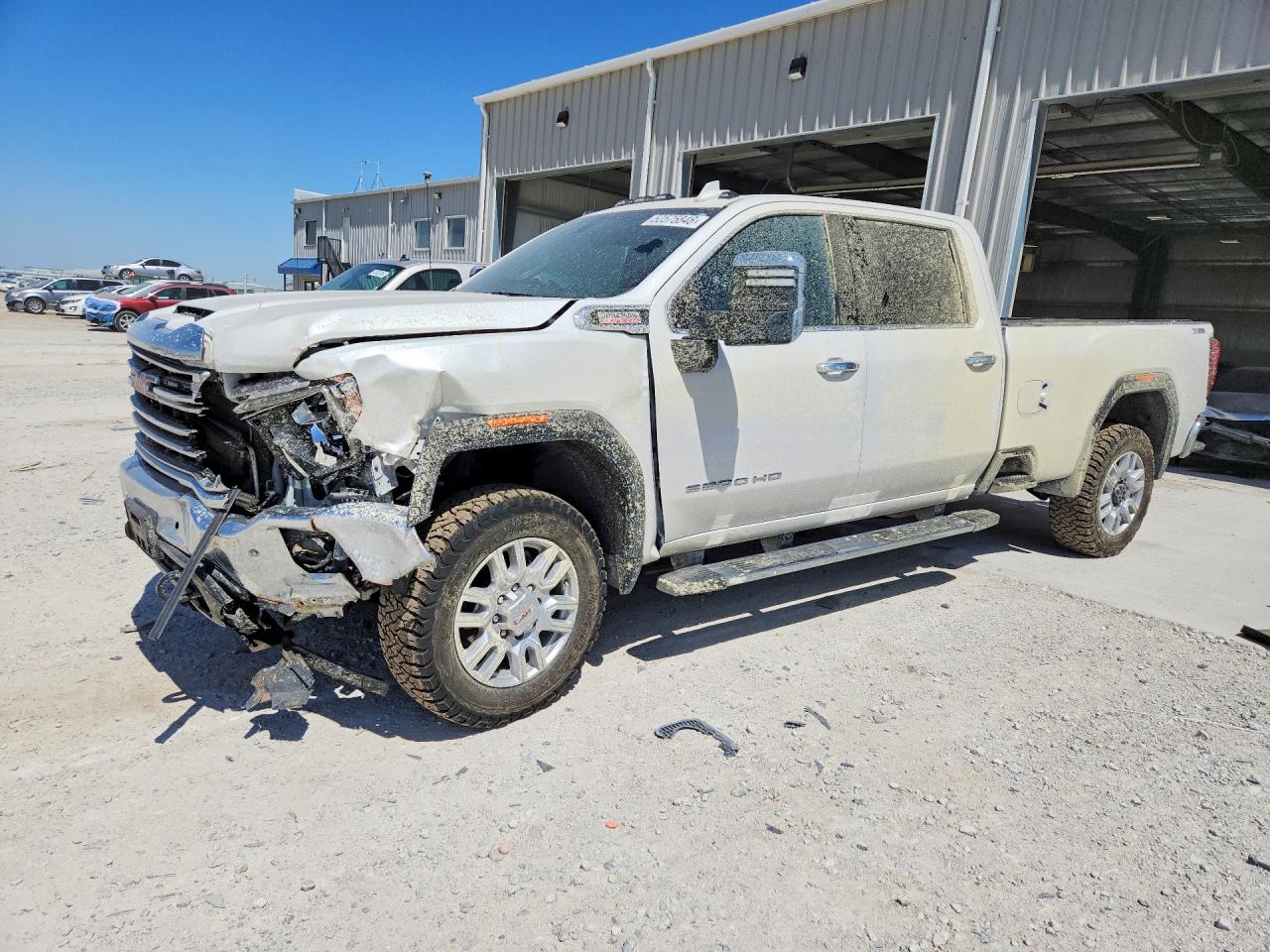 Salvage GMC Sierra Image