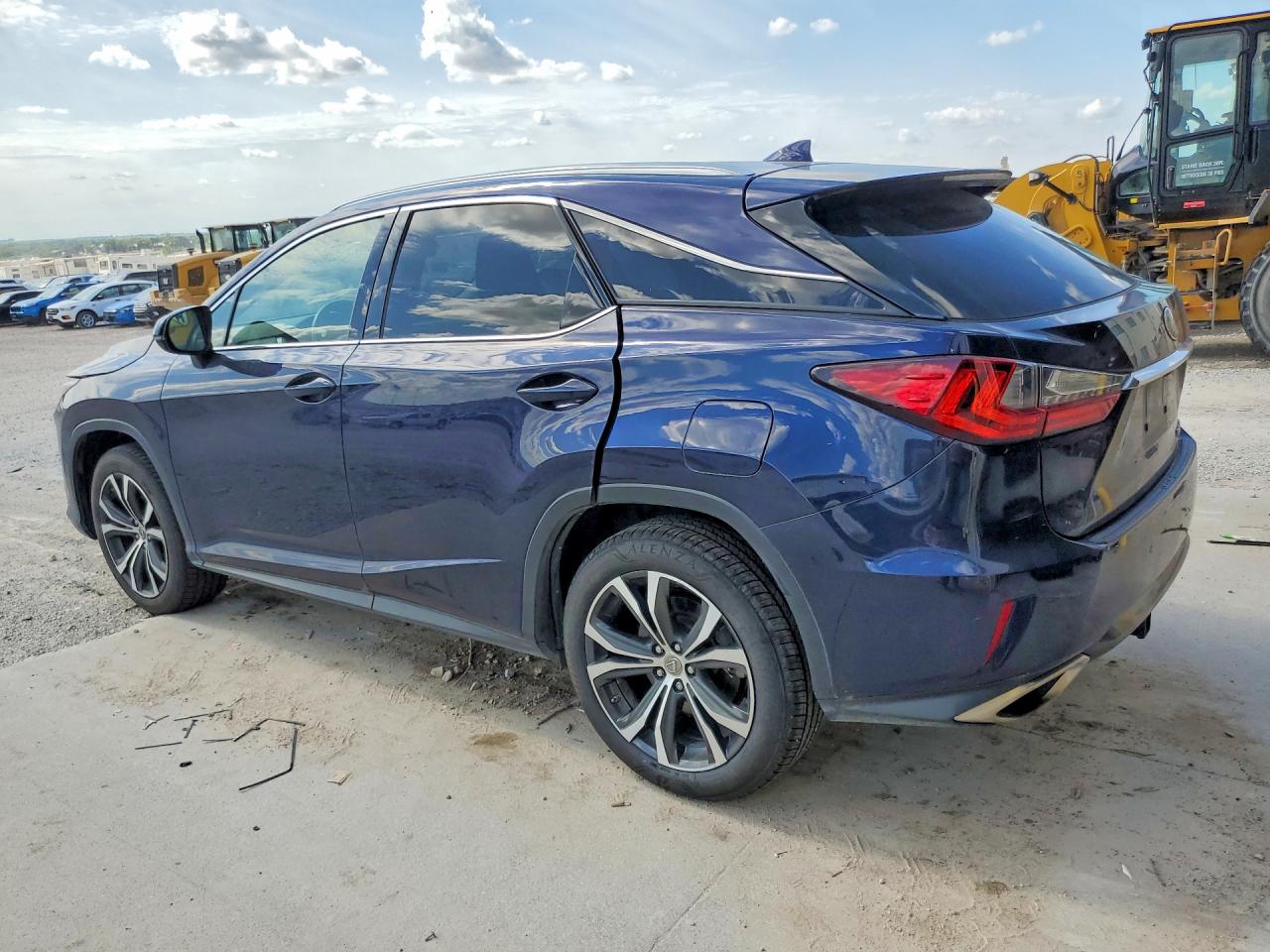 Lexus RX Base