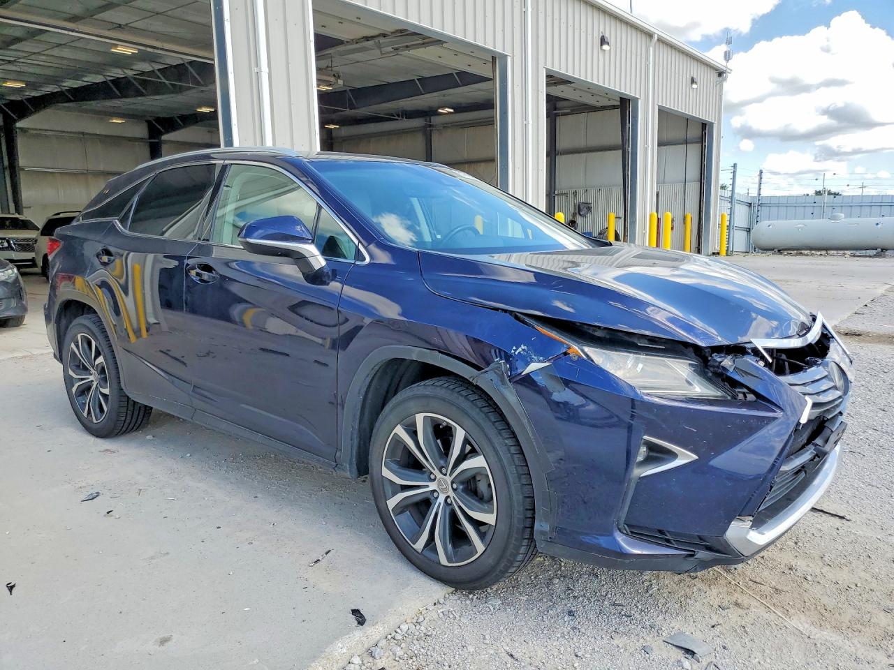 Lexus RX Base