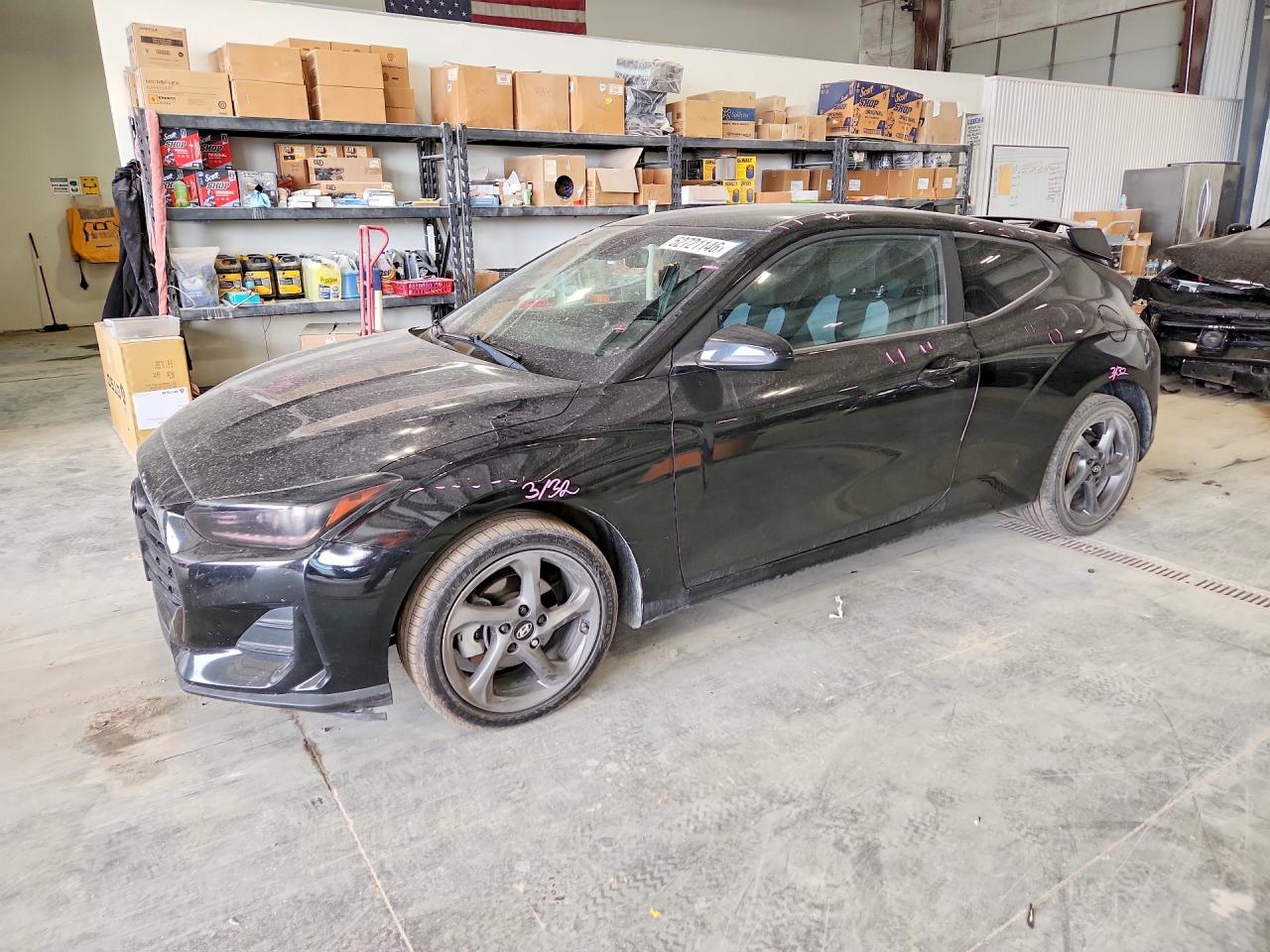 Salvage Hyundai VELOSTER Image
