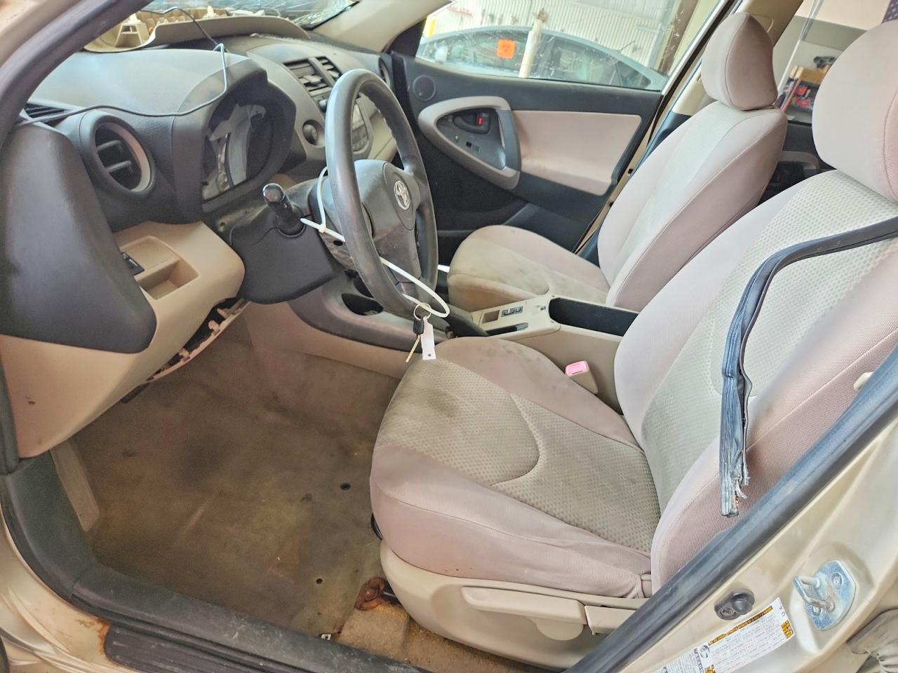 Toyota RAV4 Base