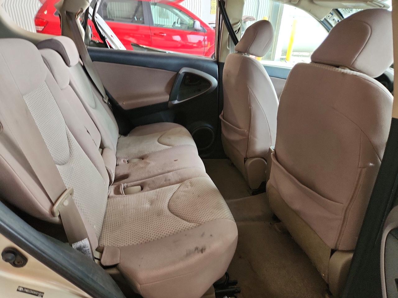 Toyota RAV4 Base