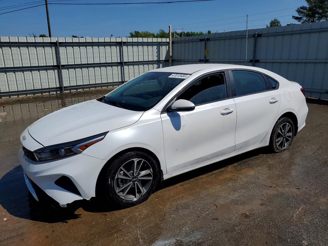 Salvage Kia Forte Image
