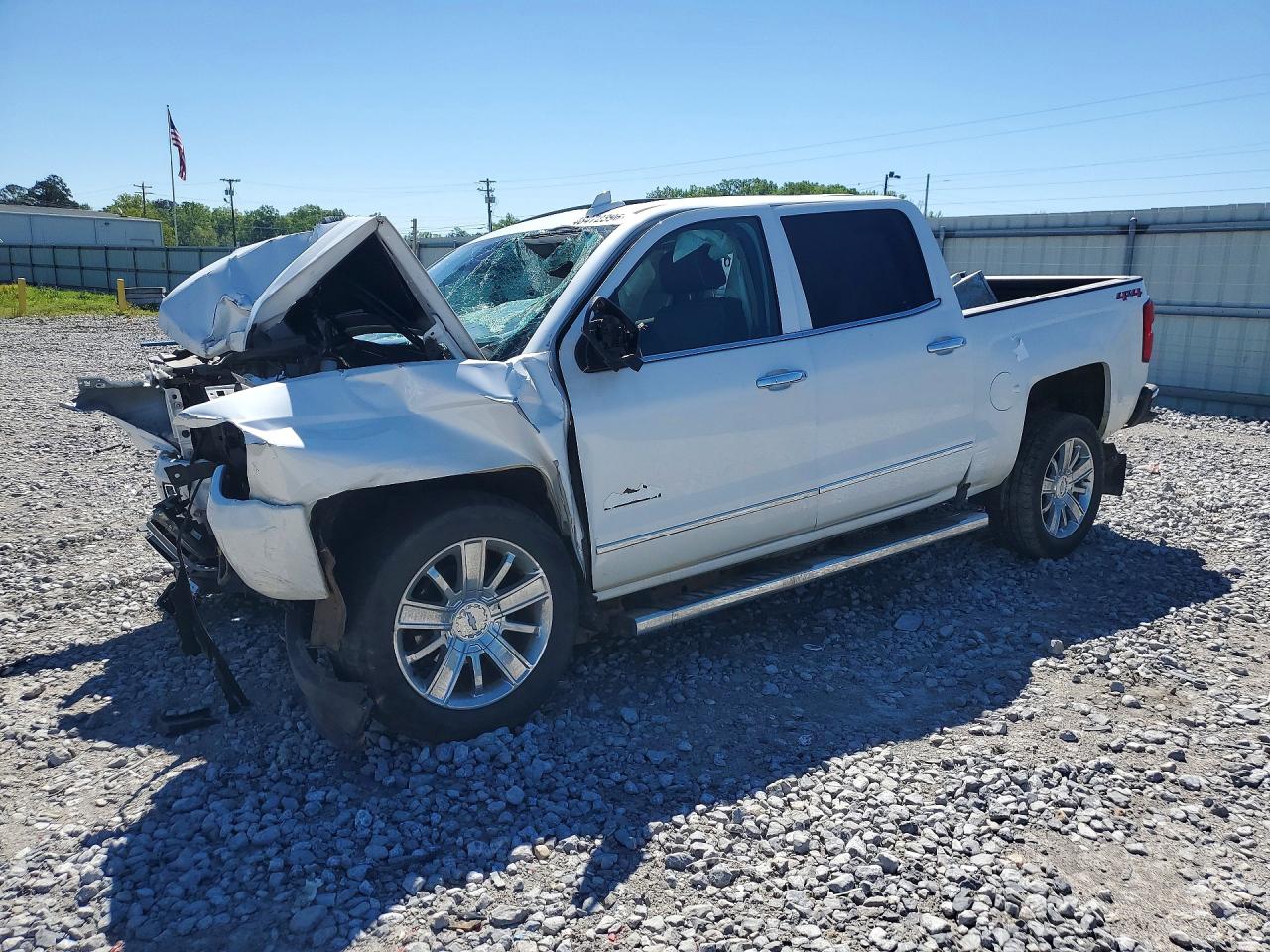 Salvage Chevrolet Silverado Image