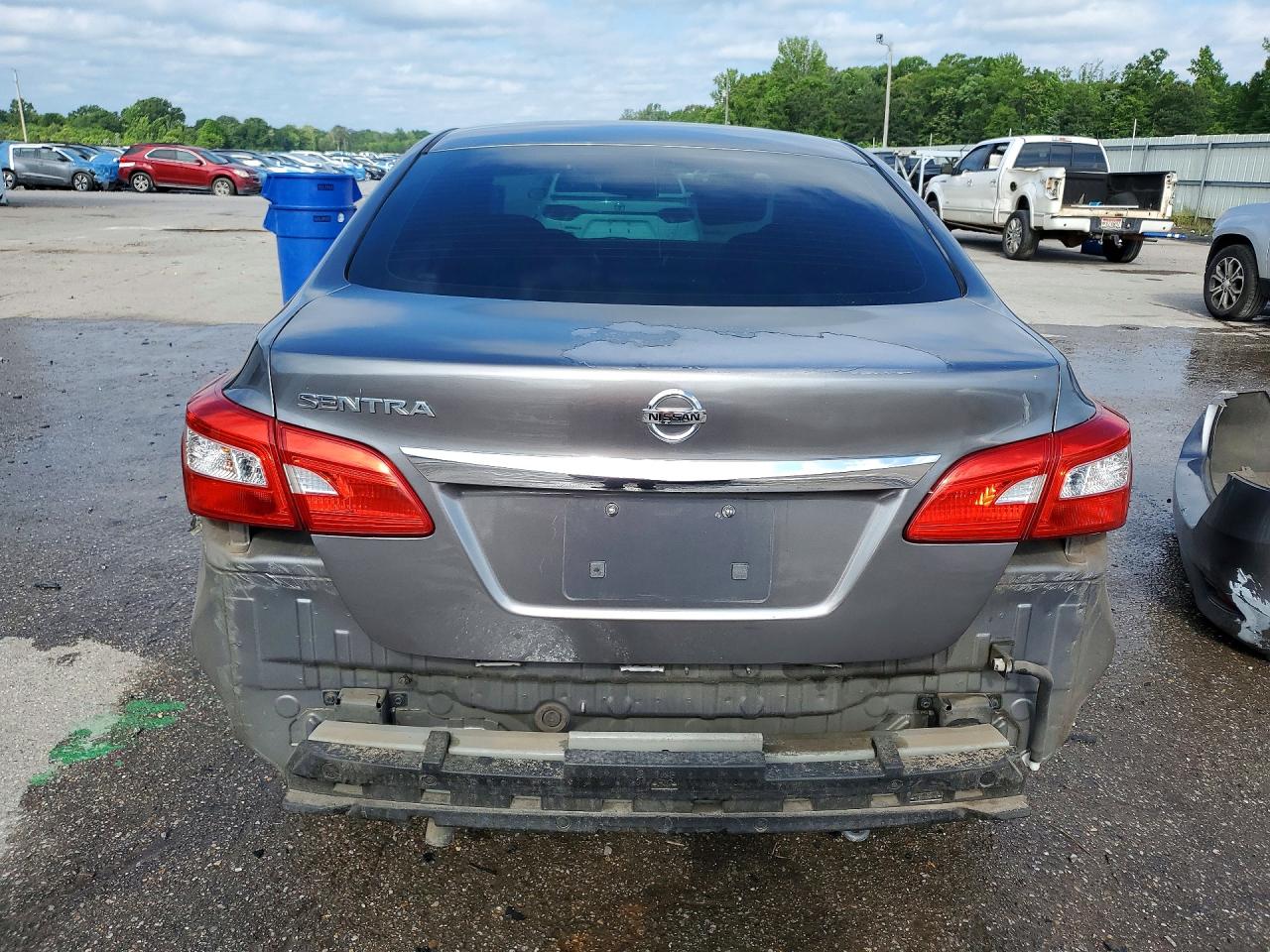 Nissan Sentra S