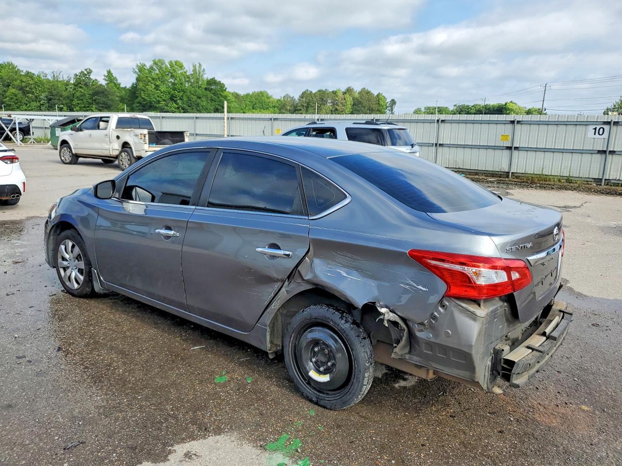 Nissan Sentra S