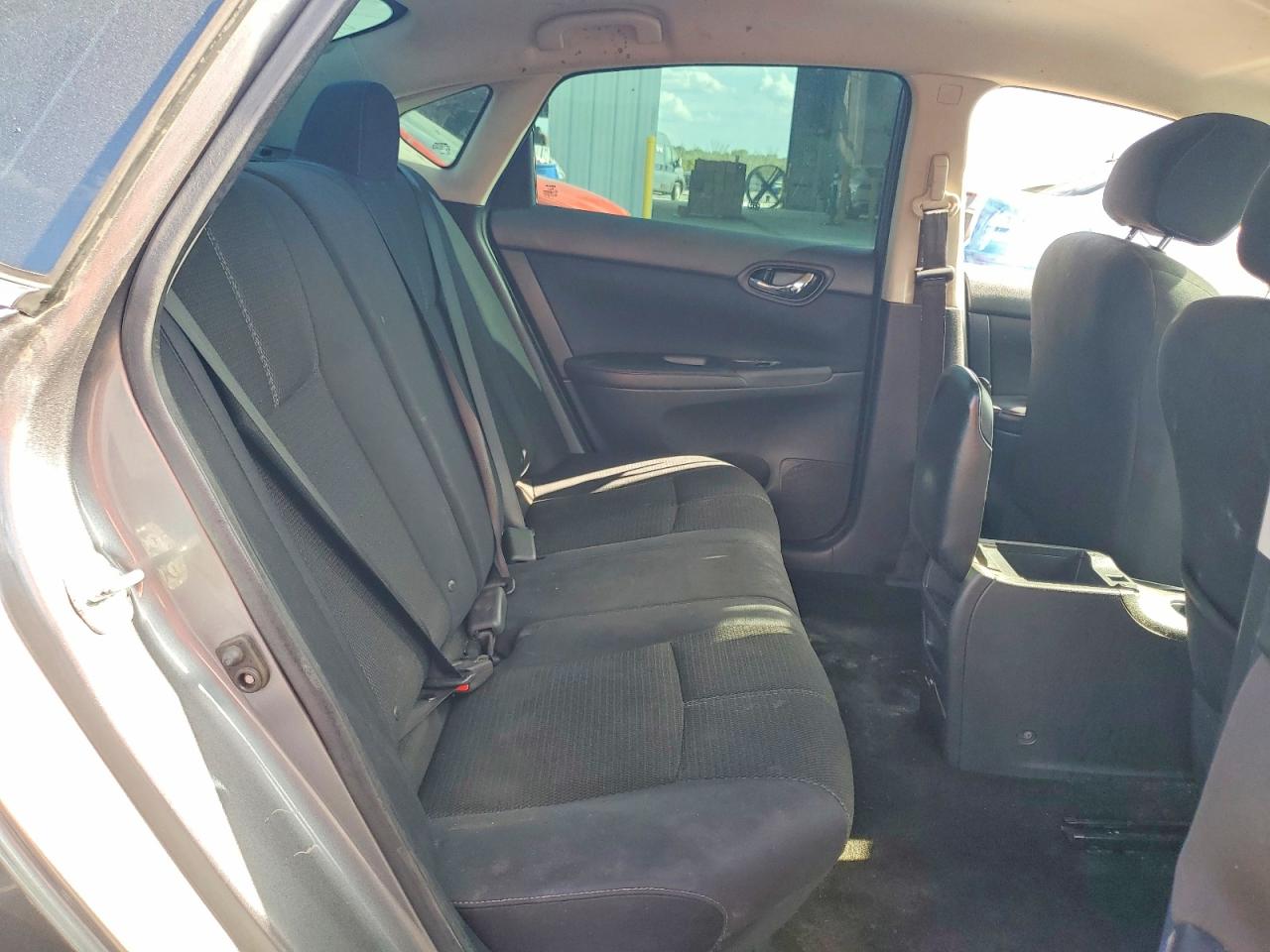 Nissan Sentra S