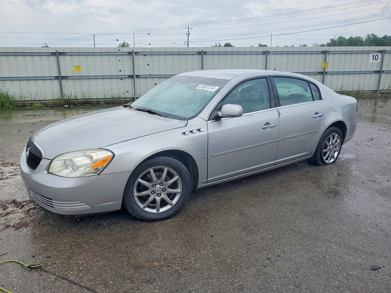 Salvage Buick Lucerne Image