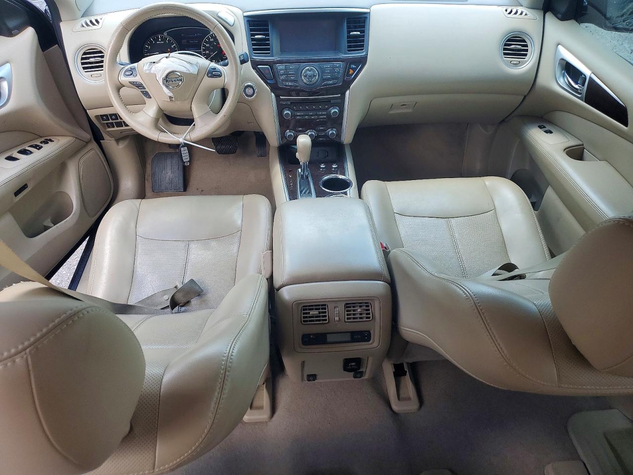 Nissan Pathfinder Platinum