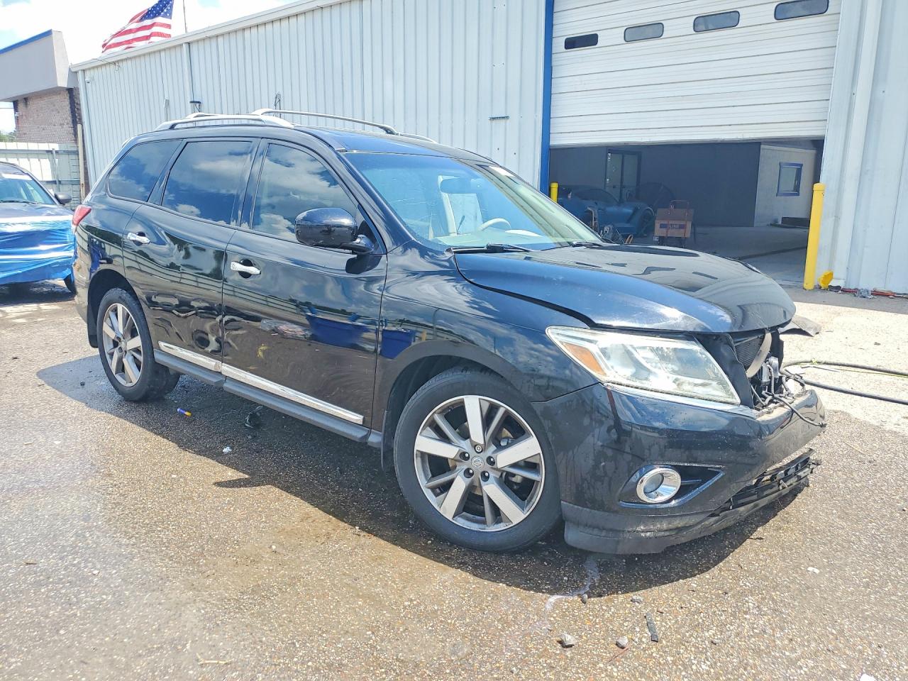 Nissan Pathfinder Platinum