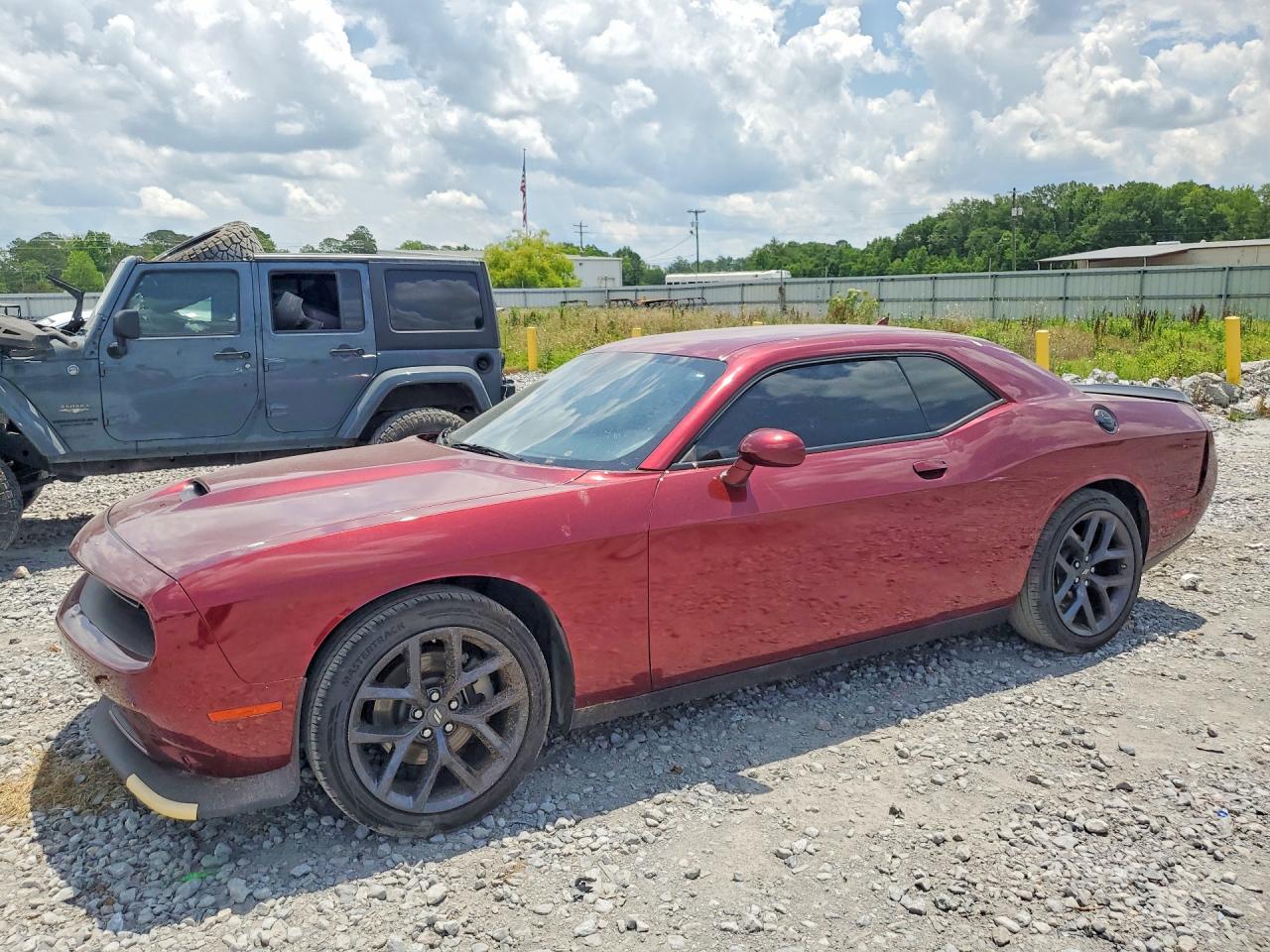 Salvage Dodge Challenger Image