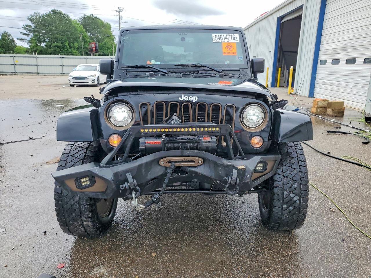 Jeep Wrangler Sahara