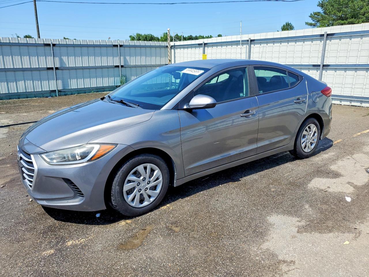 Salvage Hyundai ELANTRA Image