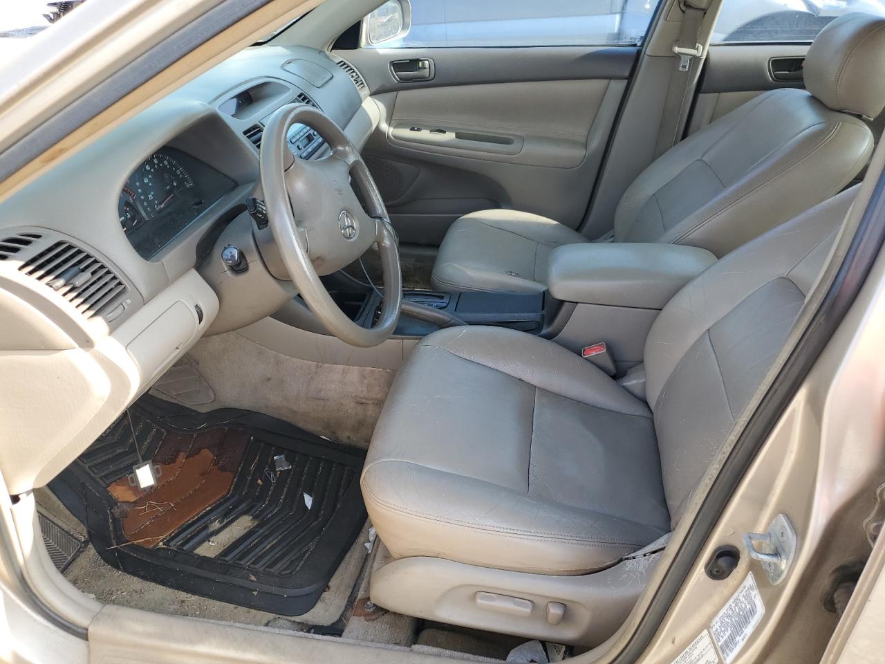 Toyota Camry Le
