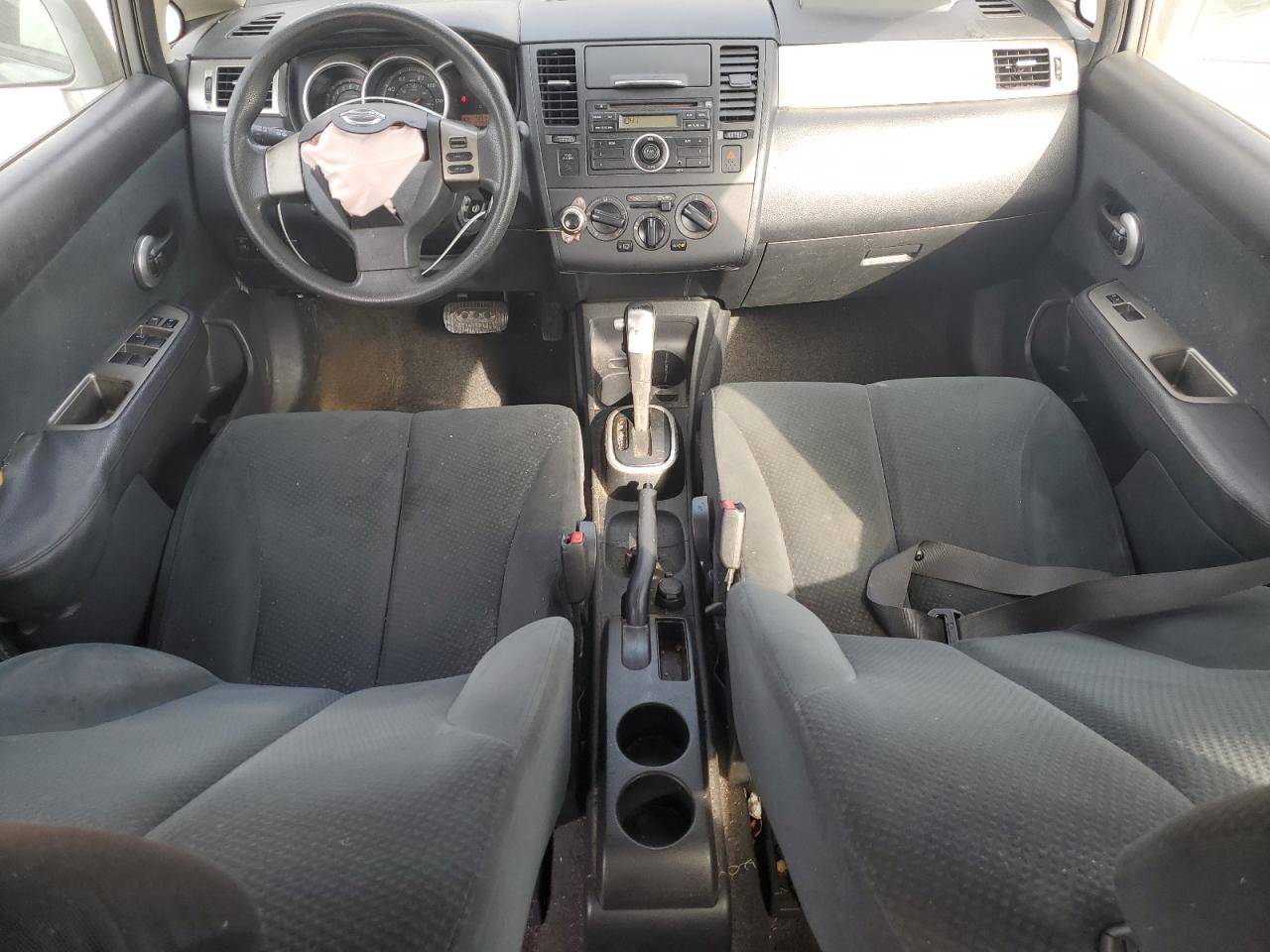 Nissan Versa S