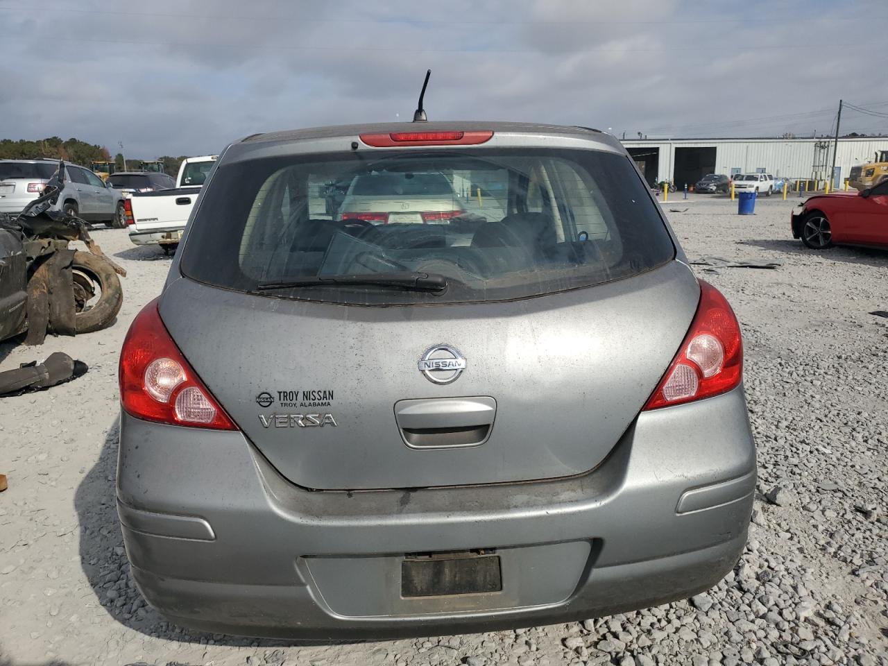 Nissan Versa S