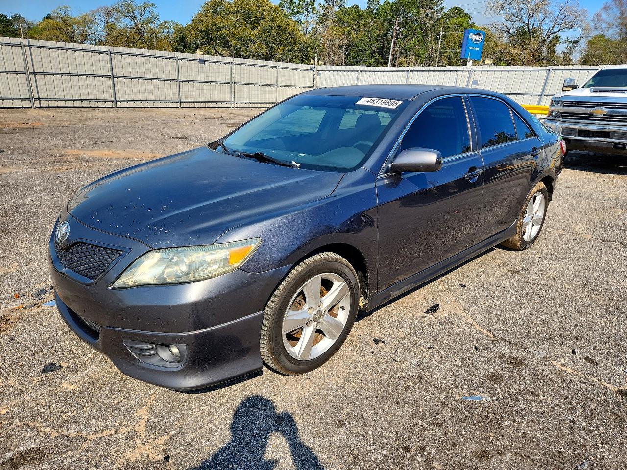 Salvage Toyota Camry Image