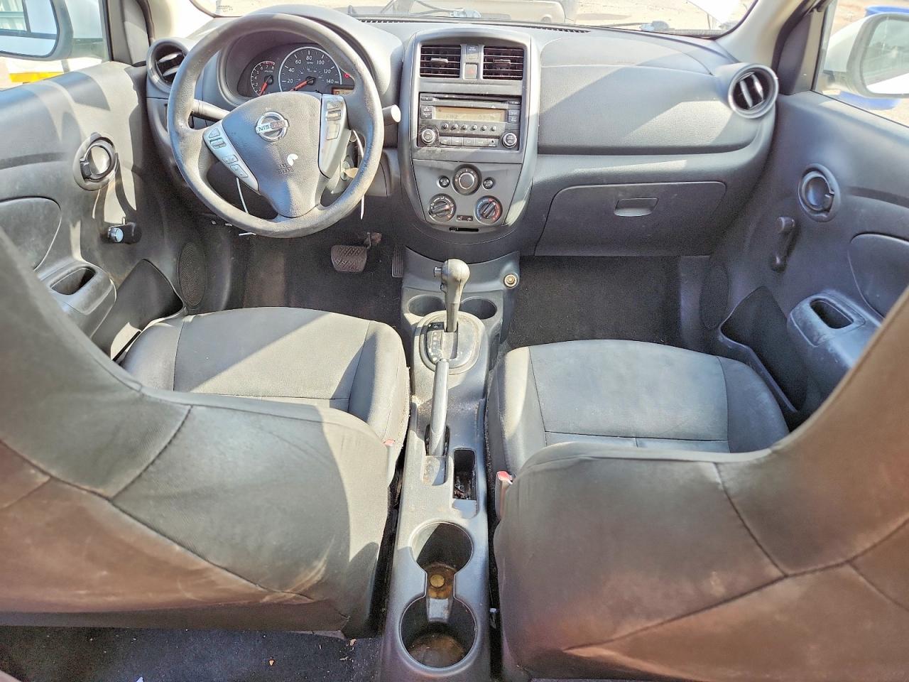 Nissan Versa 1.6 S Plus