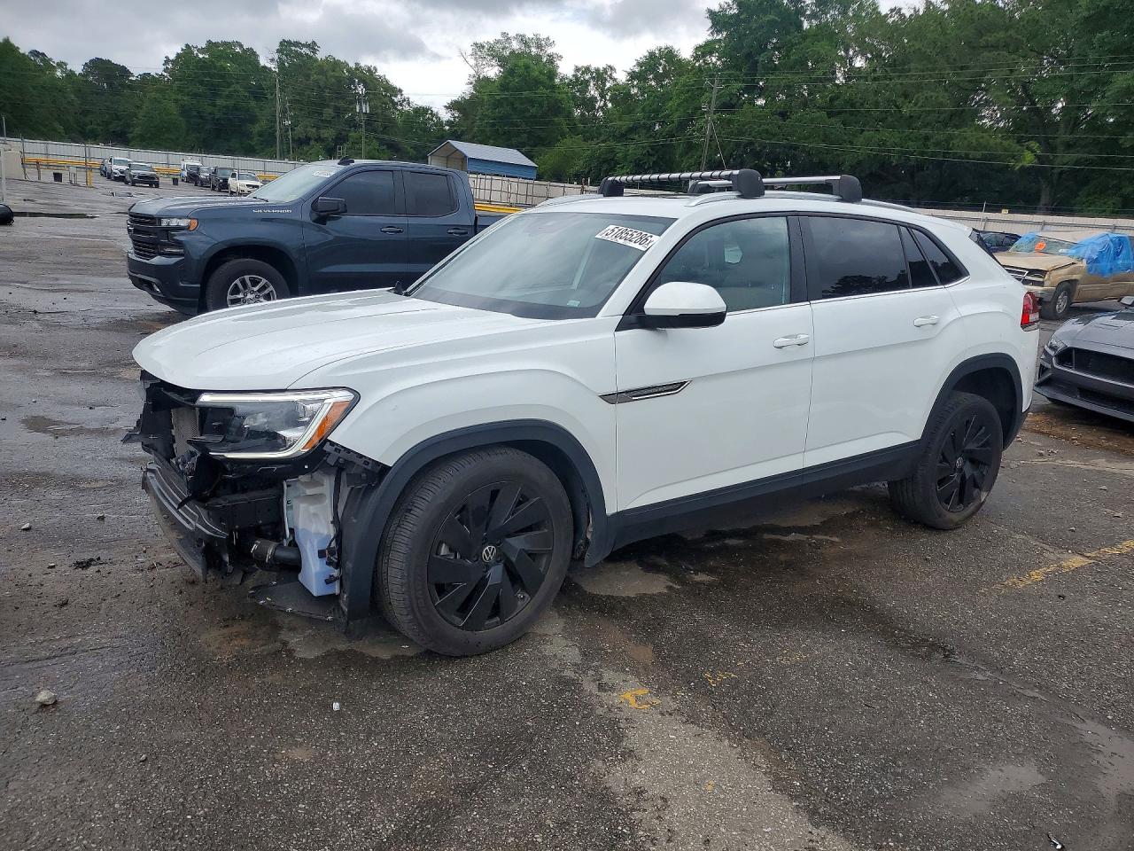 Salvage Volkswagen Atlas Image