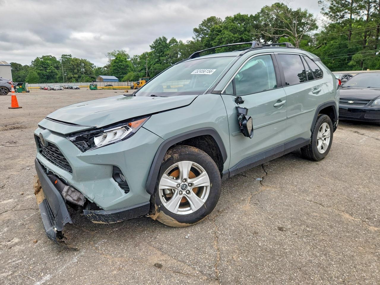 Salvage Toyota RAV4 Image