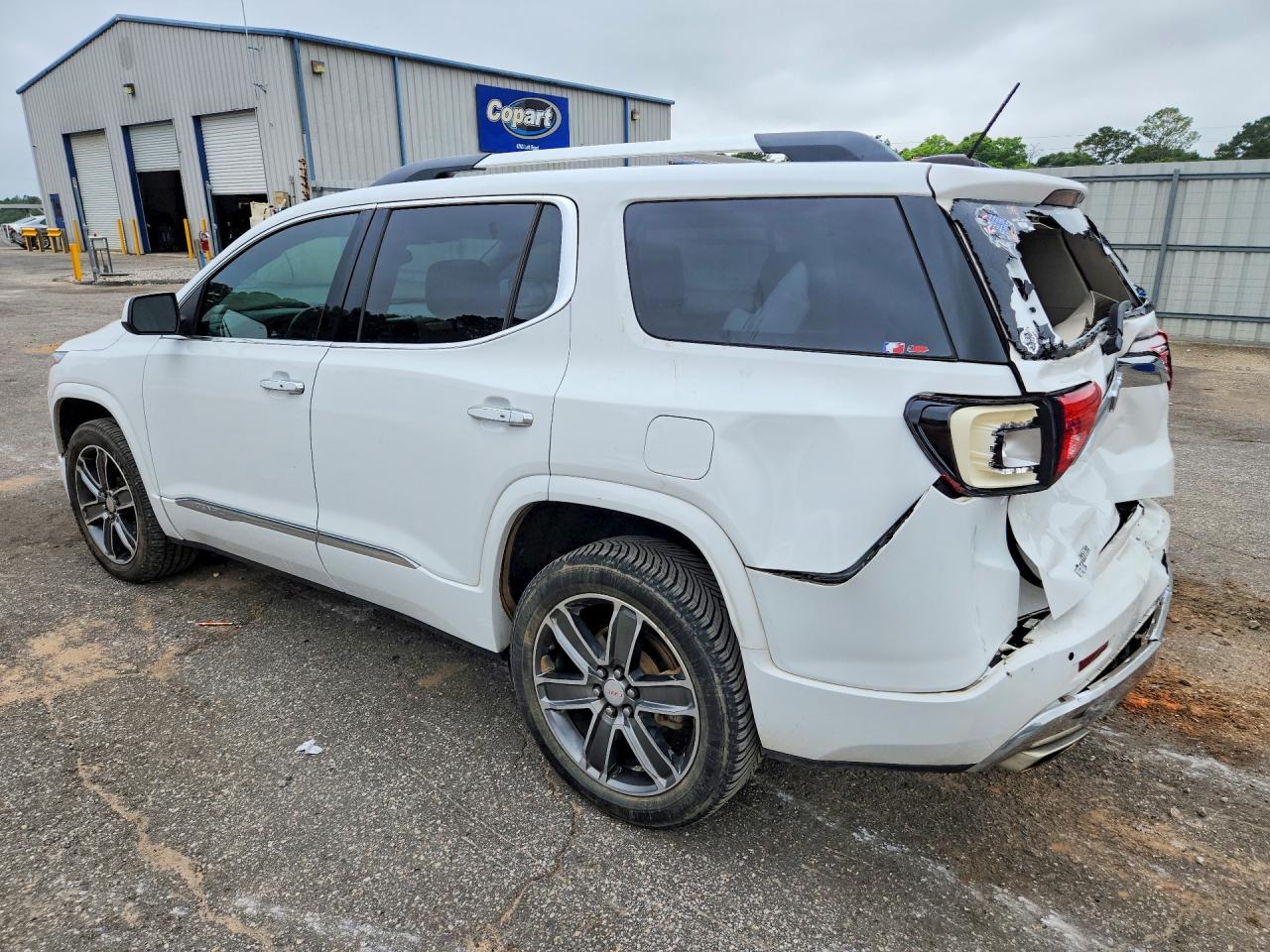 GMC Acadia Denali