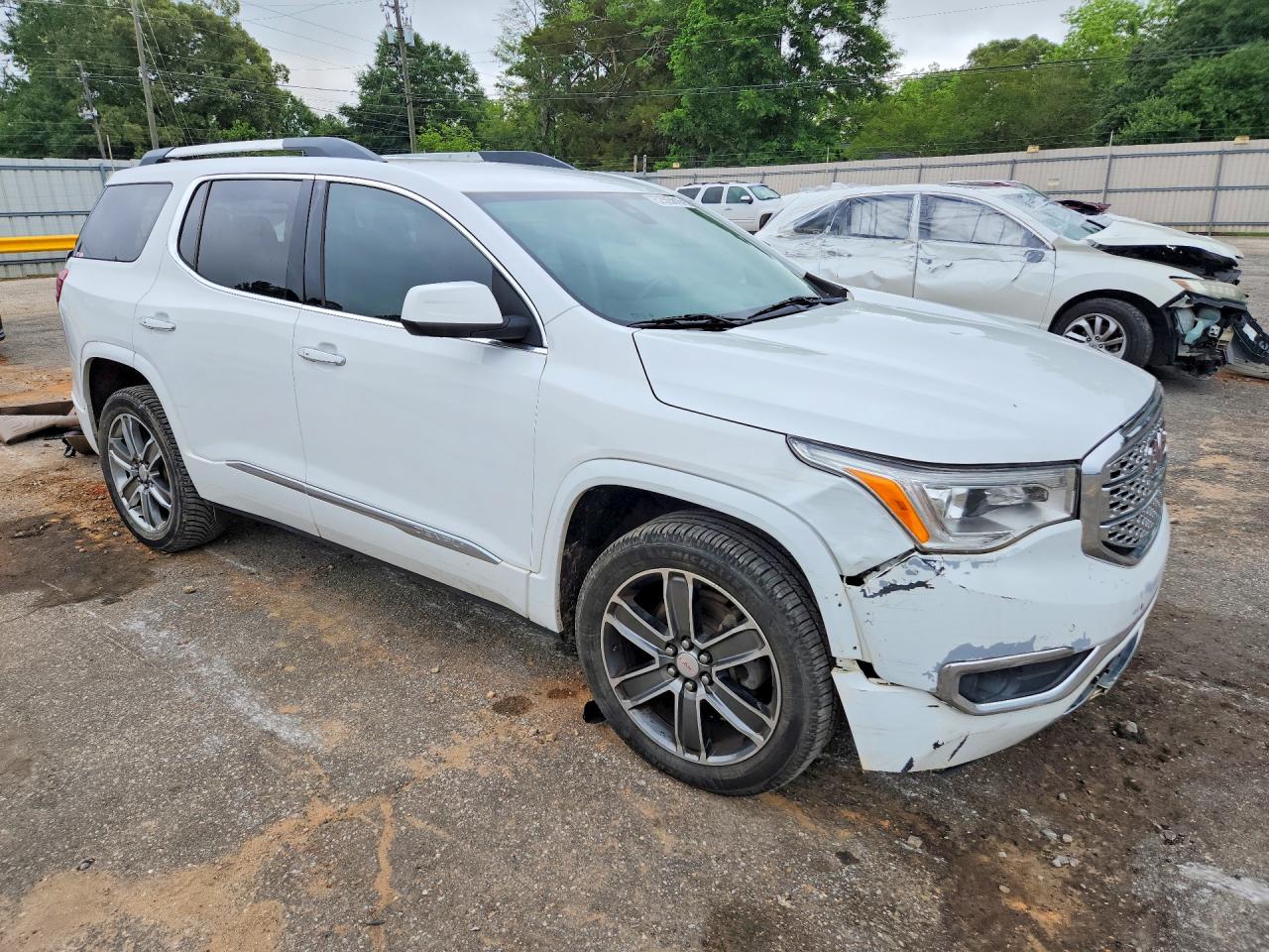 GMC Acadia Denali