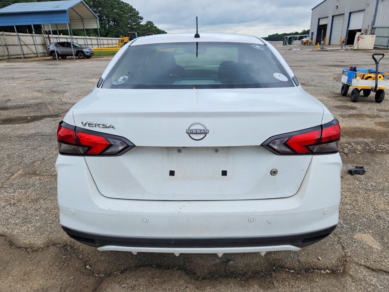 Nissan Versa S