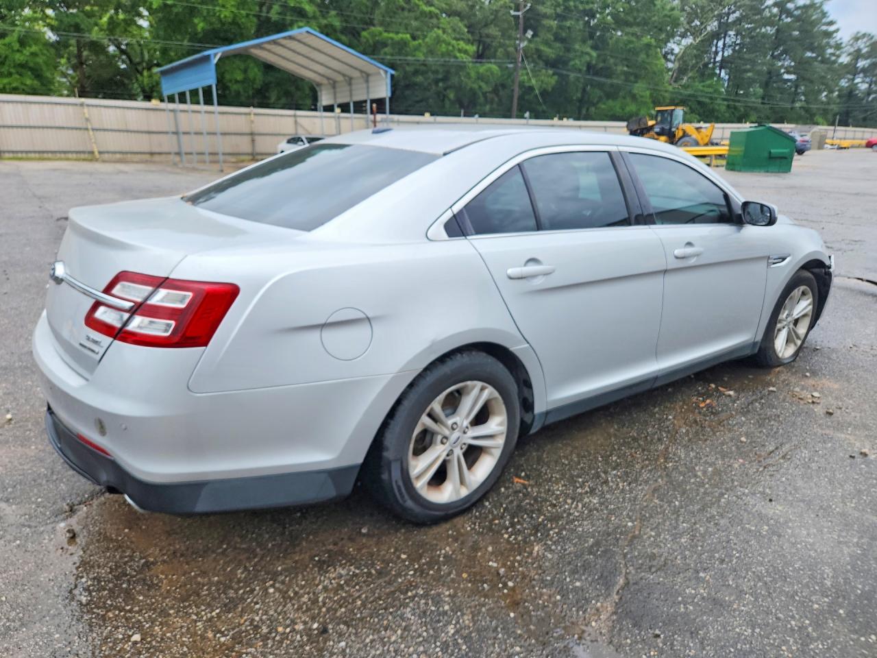 Ford Taurus