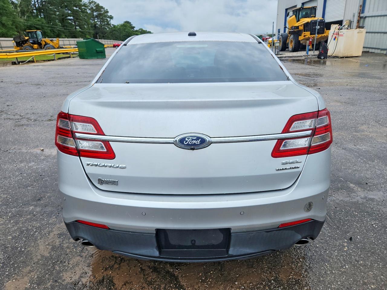 Ford Taurus