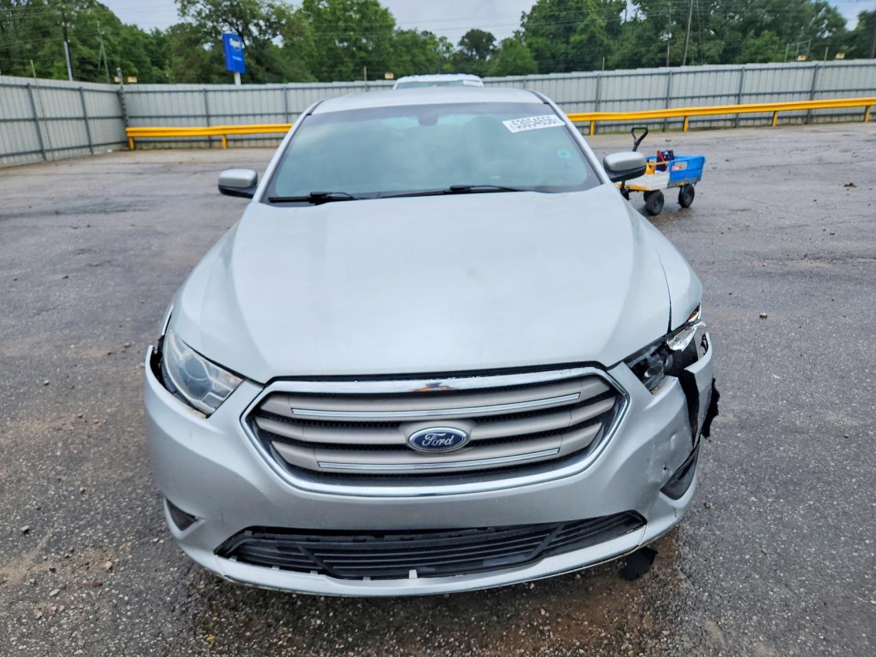 Ford Taurus