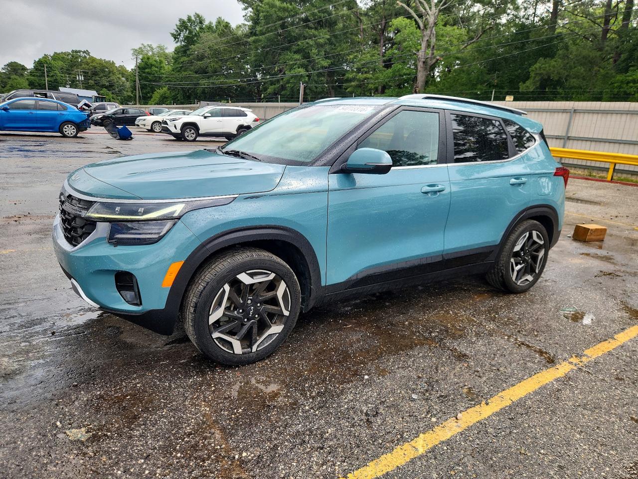 Salvage Kia Seltos Image
